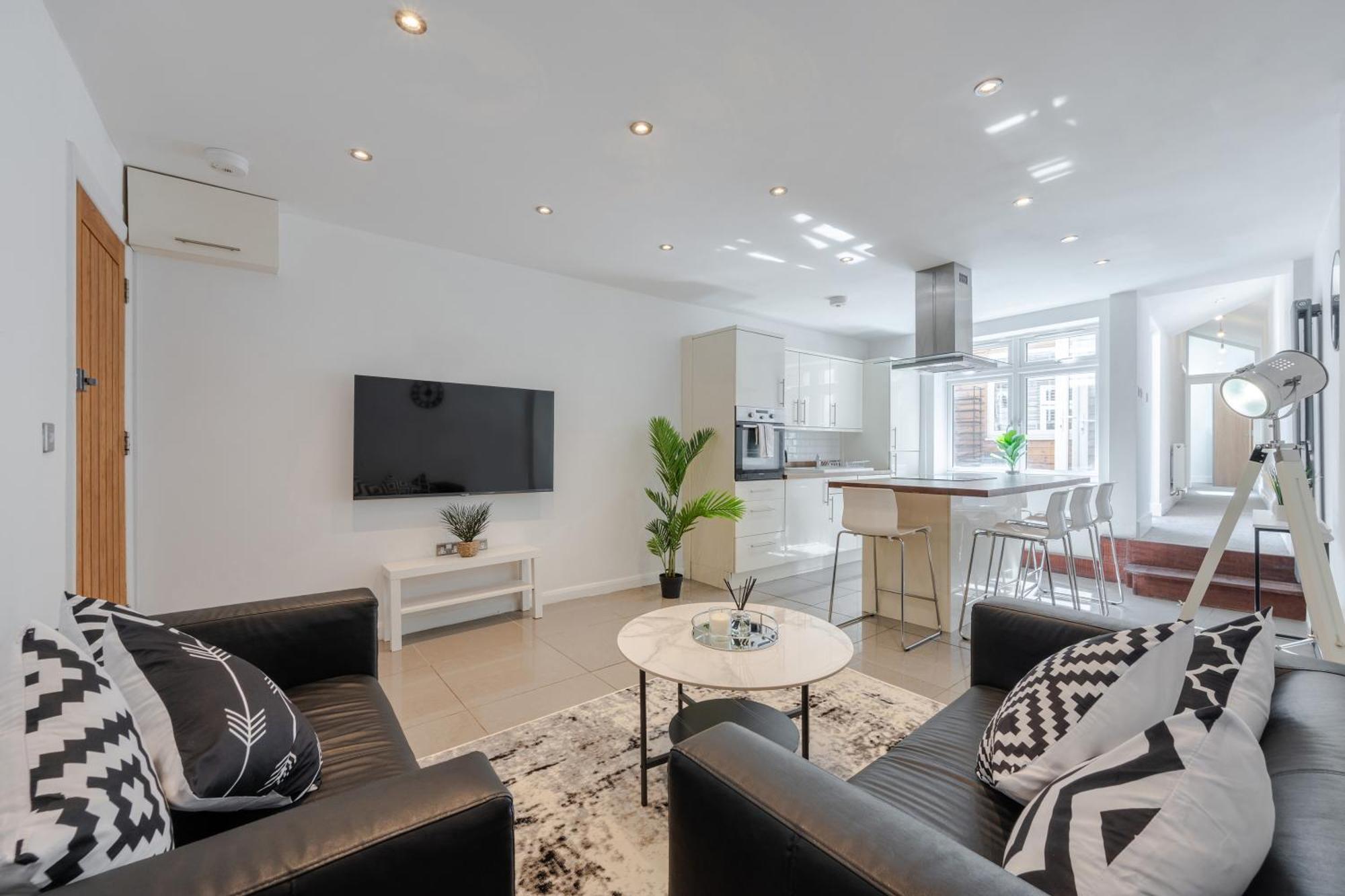 Stylish Two Bedroom Apartment By Central London With Garden Exterior foto